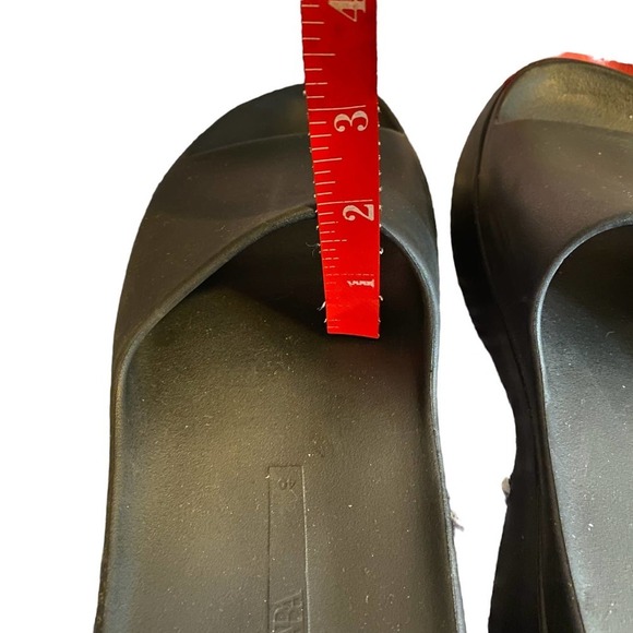 Zara Rubberized Slides, Black EU SZ 40, US SZ 9, UK SZ 7 - Picture 3 of 8